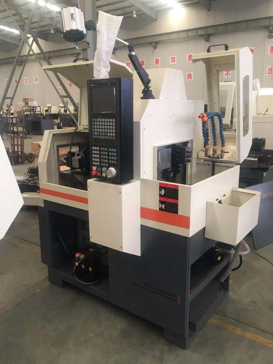 Torno suizo CNC enviado a Rusia