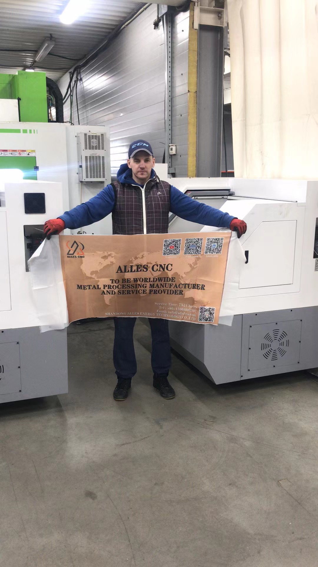 وصل مخارط CNC إلى مصنع العميل في بيلاروسيا.