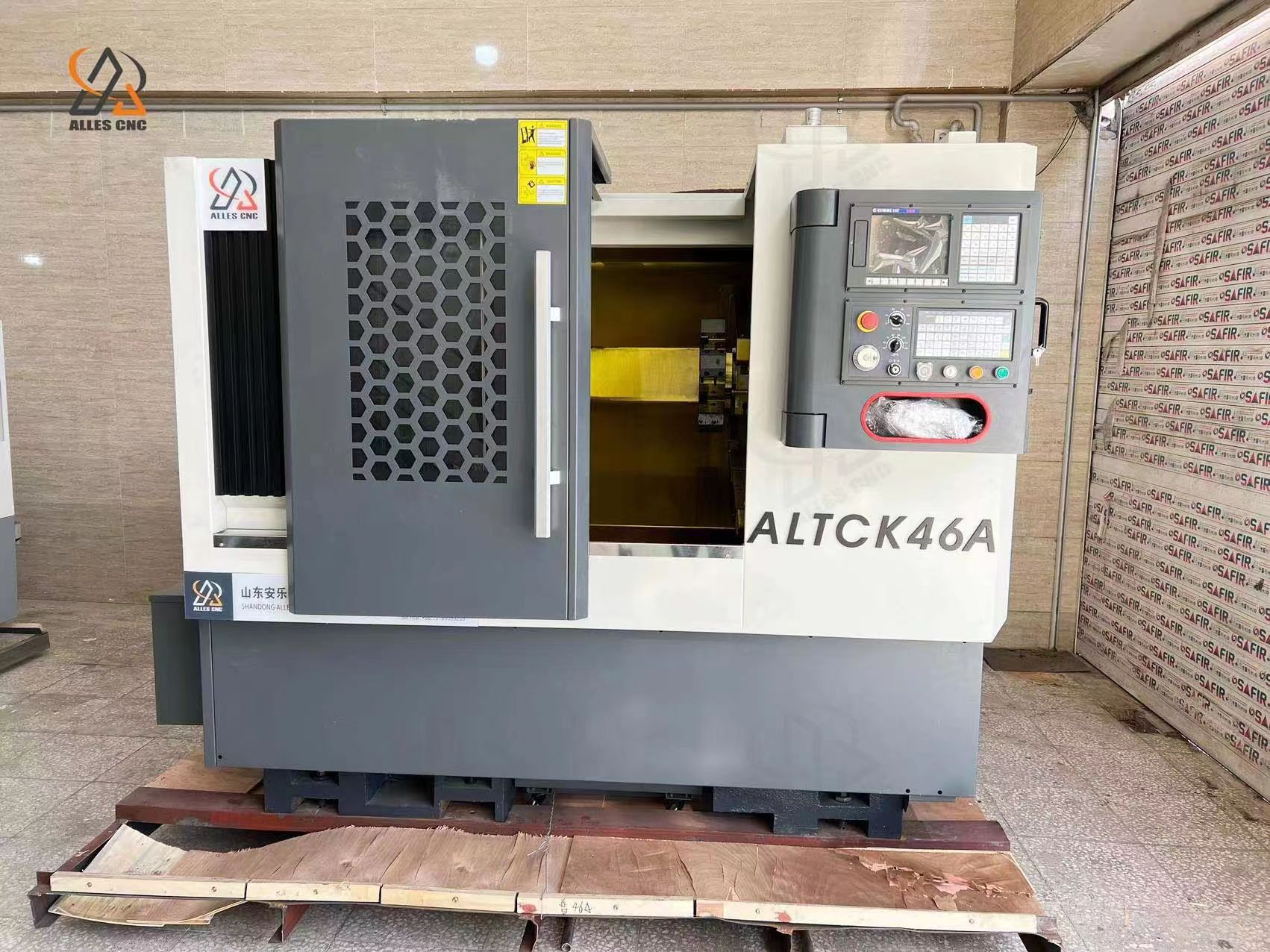 Iran customers received CNC lathes ALCK6130 and ALTCK46A