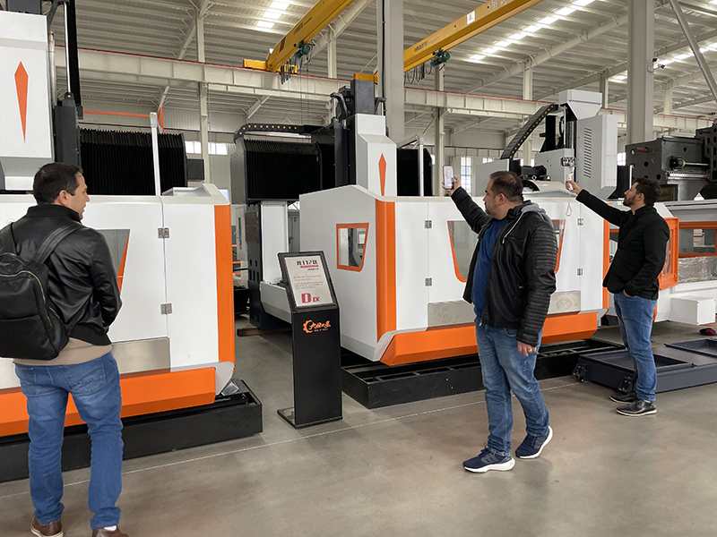 Gracias clientes brasileños por venir